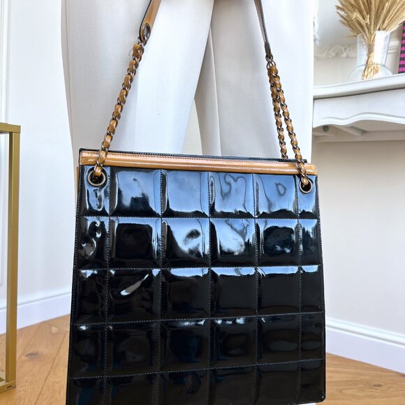 Authentic Chanel Parent Beige Black Leather Quilted Large Shoulder Bag B0796 - Picture 5 of 16